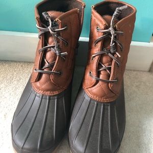 Sperry Women’s Saltwater Duck Boots NEVER WORN